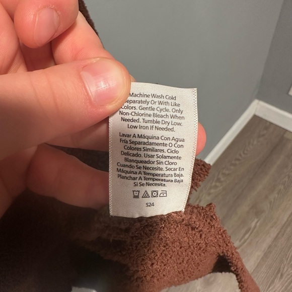 Cozy Brown Lounge Set - Picture 9 of 9